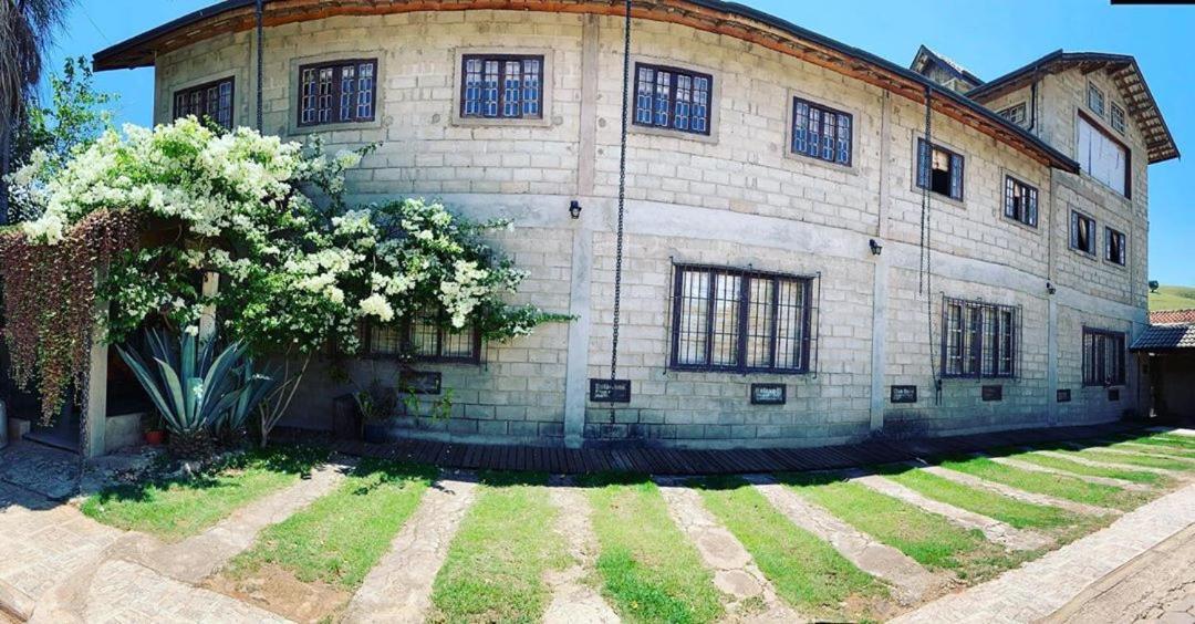 Pousada Rota Dos Passaros Sao Bento do Sapucai Bagian luar foto