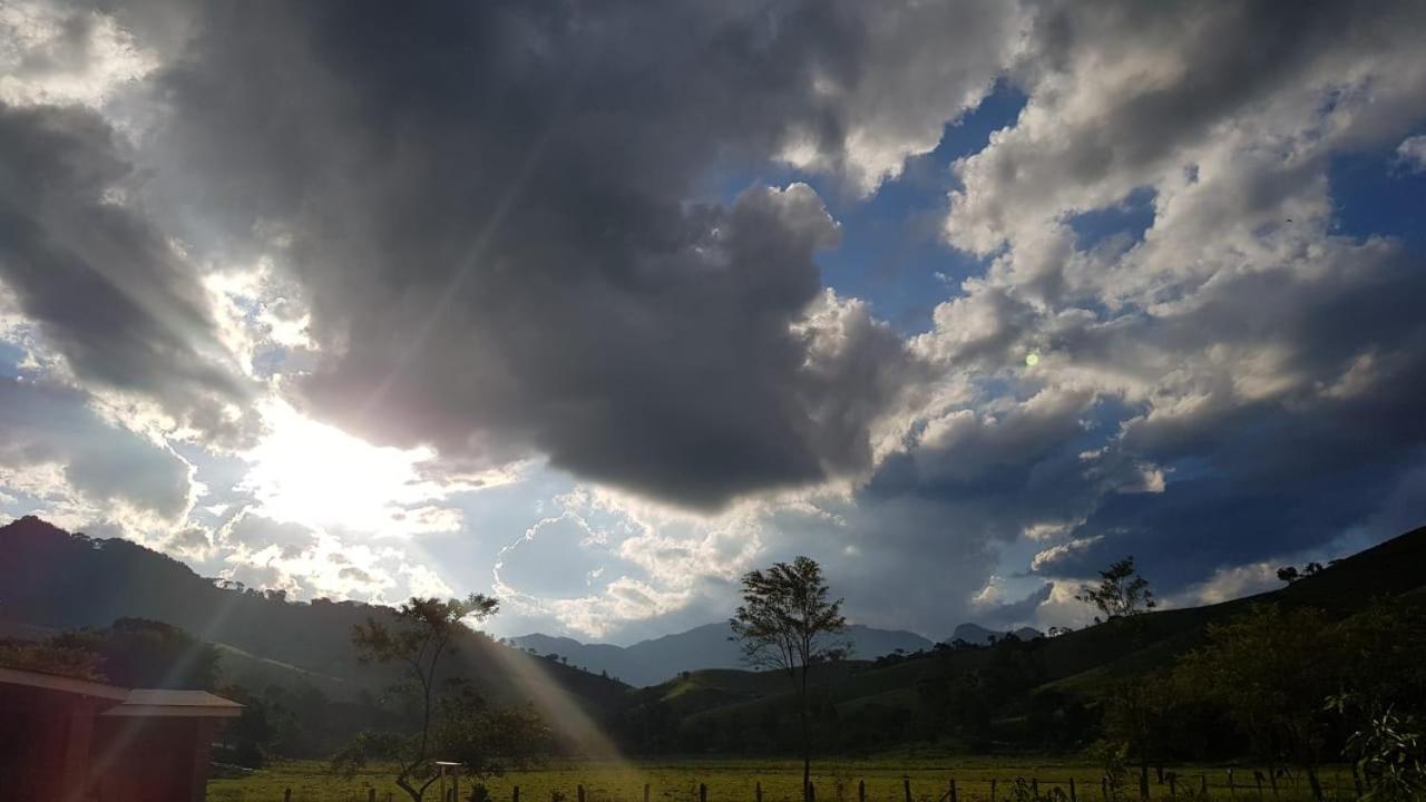 Pousada Rota Dos Passaros Sao Bento do Sapucai Bagian luar foto