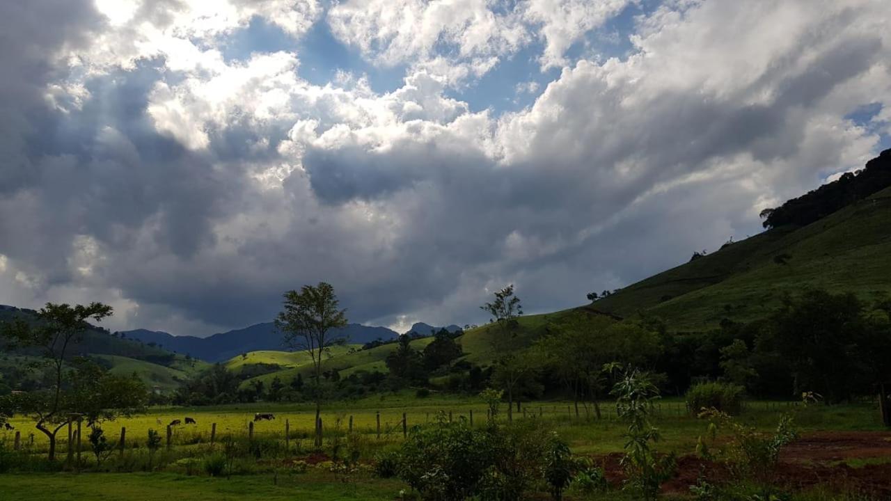 Pousada Rota Dos Passaros Sao Bento do Sapucai Bagian luar foto