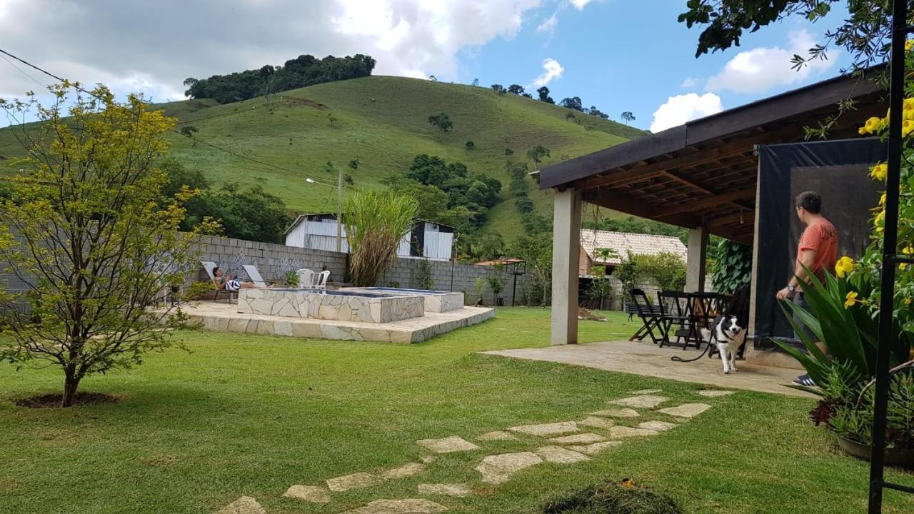 Pousada Rota Dos Passaros Sao Bento do Sapucai Bagian luar foto